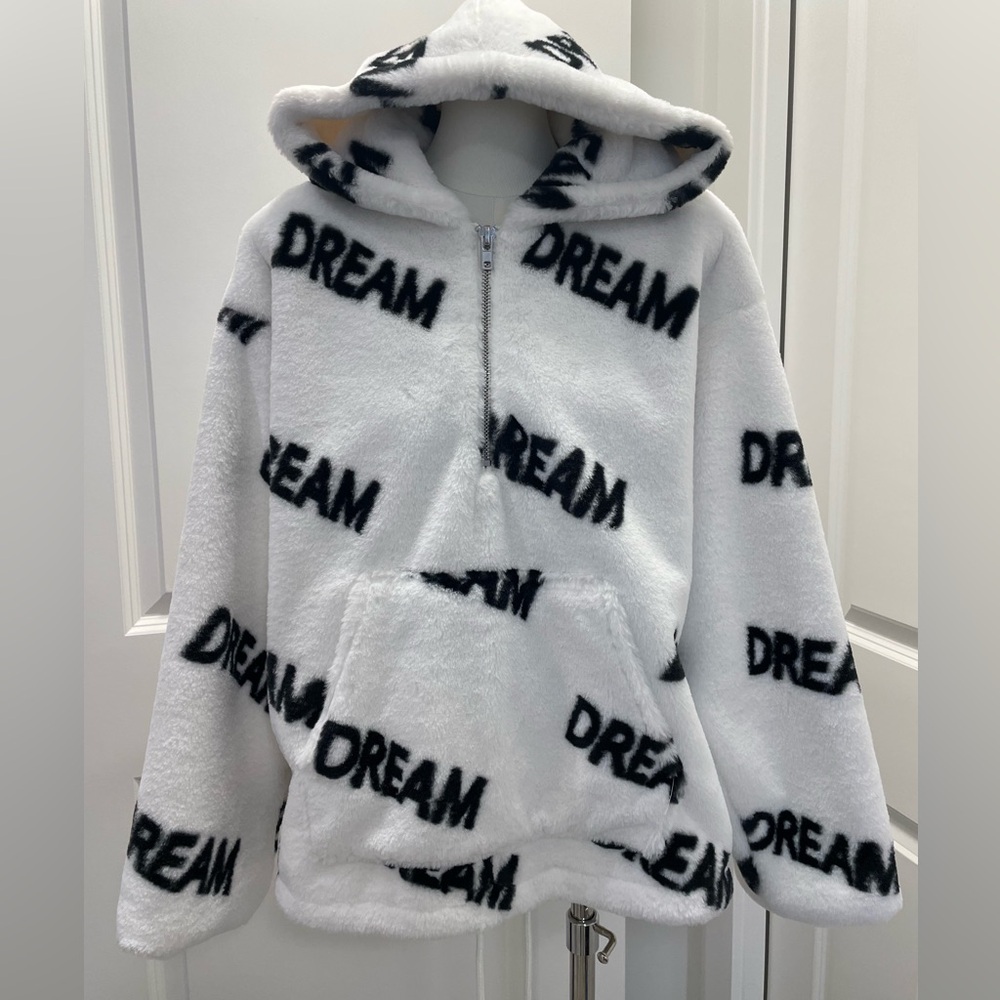 Brand🆕 Fluffy “DREAM” Half-Zip Hoodie